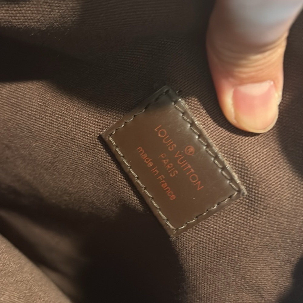 Louis Vuitton Melville LV Crossbody Brown Damier Bag - Picture 14 of 15